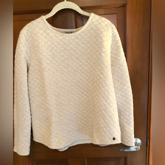 Orvis Sweaters - Orvis quilted sweatshirt in cream size M
